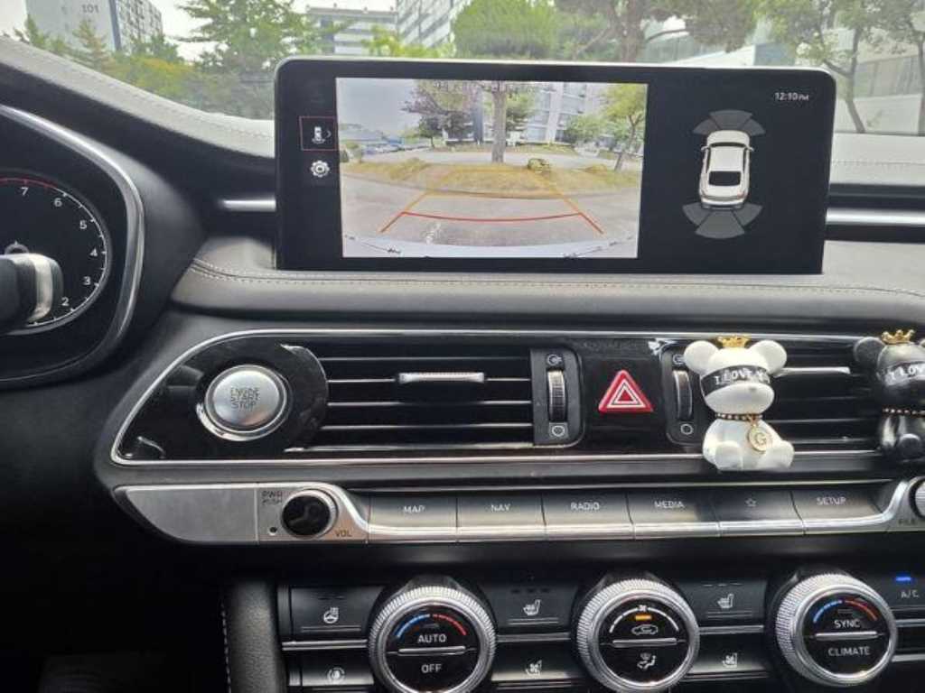 Genesis G70 Gasoline 2.0T 2WD 7