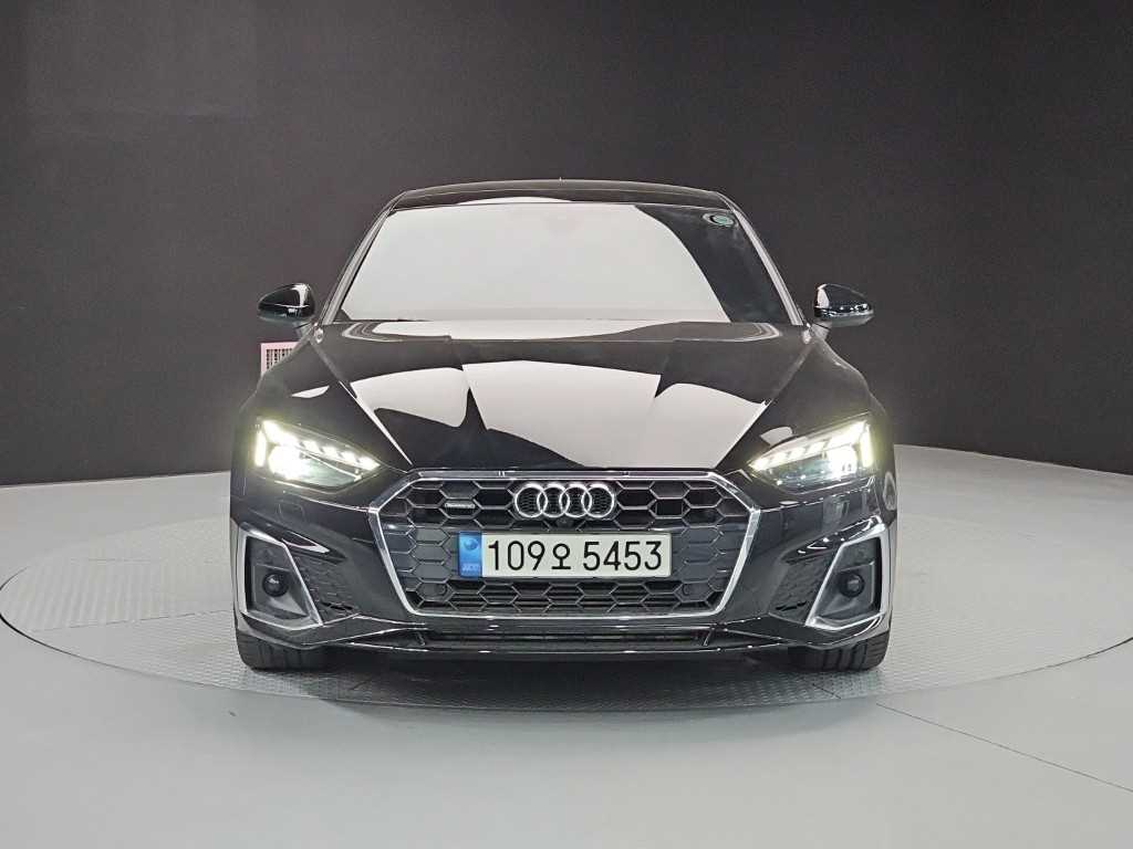 아우디 A5 40 TFSI 콰트로 프리미엄 스포트백 사진
