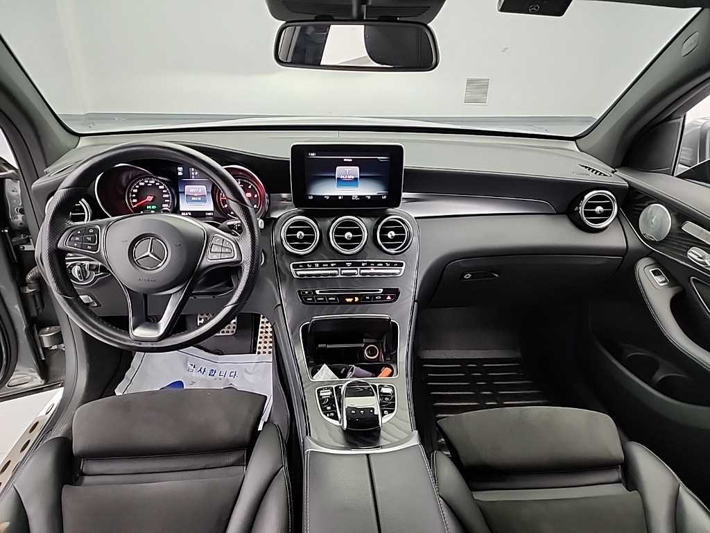Mercedes-Benz GLC-Class GLC250d 4MATIC Coupe 8