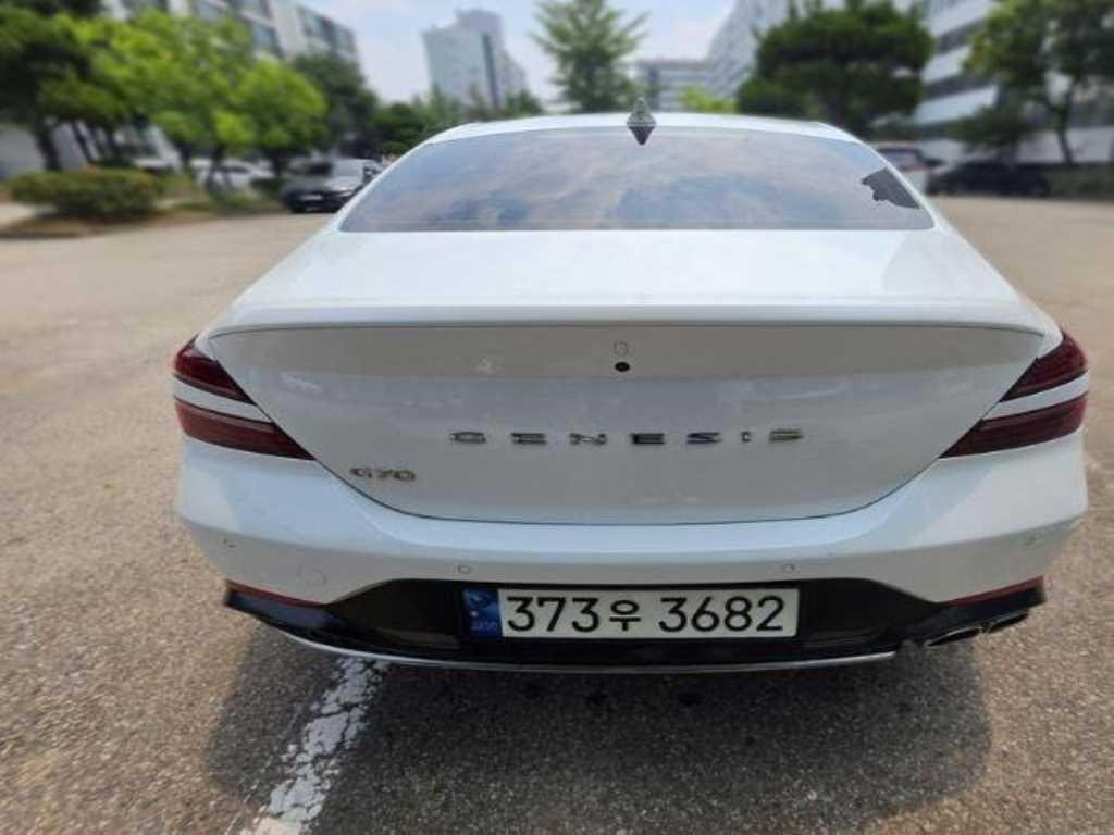 Genesis G70 Gasoline 2.0T 2WD 3