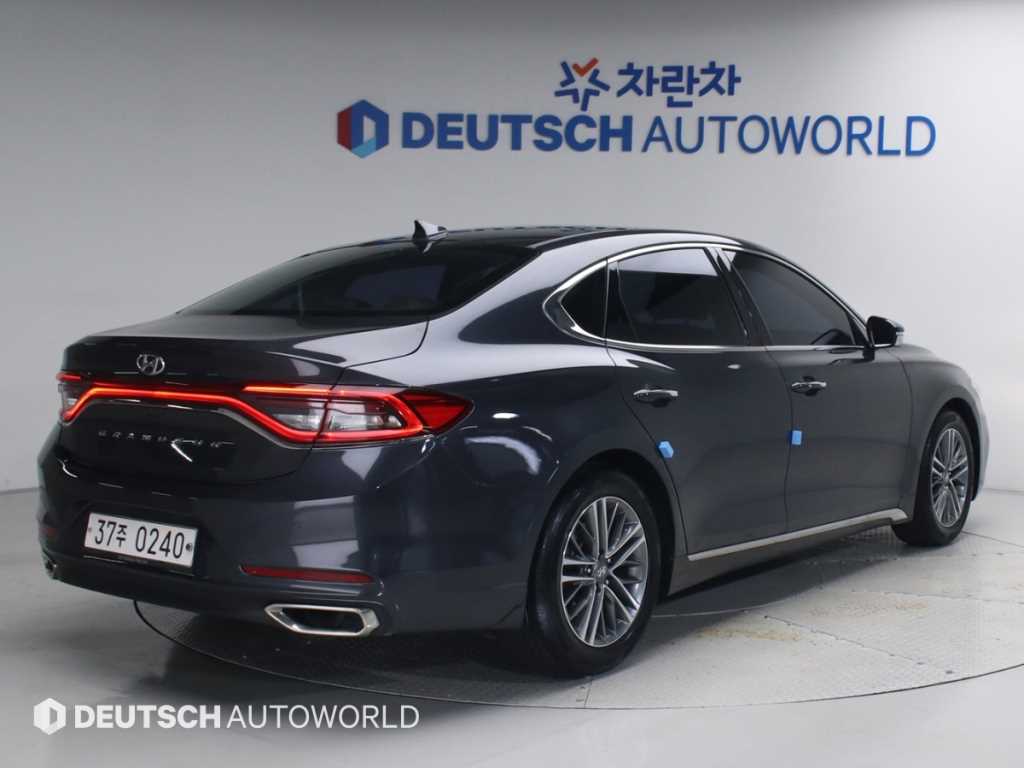 현대 그랜저 2.4 GDI 프리미엄 사진 2/20
