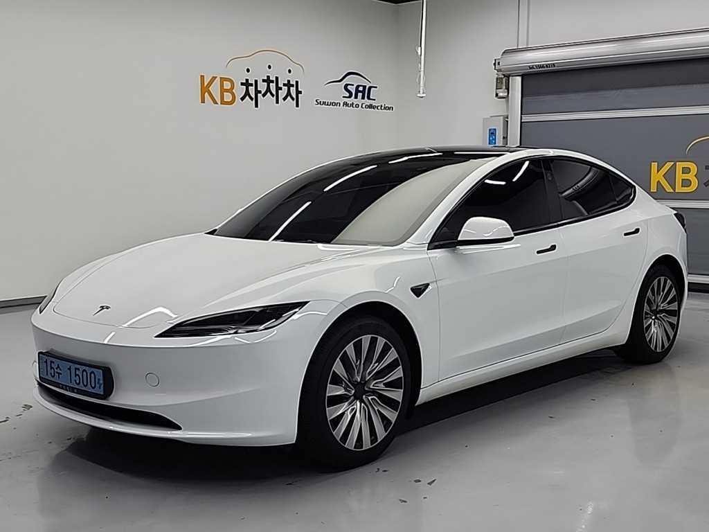 Tesla Model 3 RWD