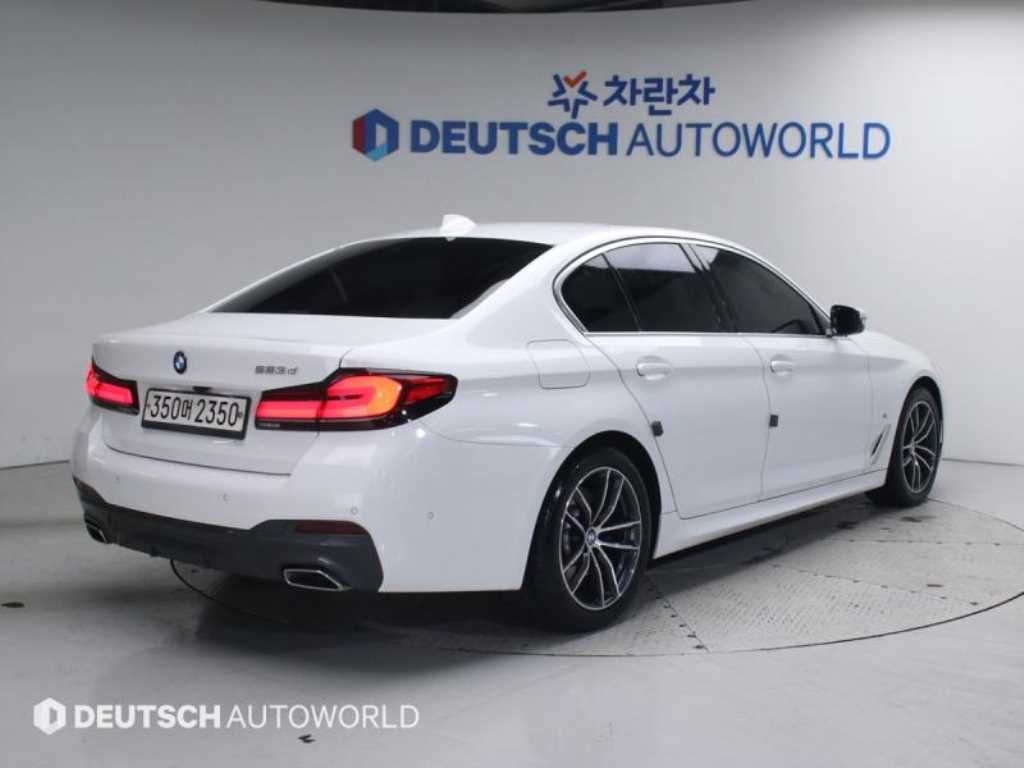 BMW 5시리즈 523d M 스포츠 사진 2/20