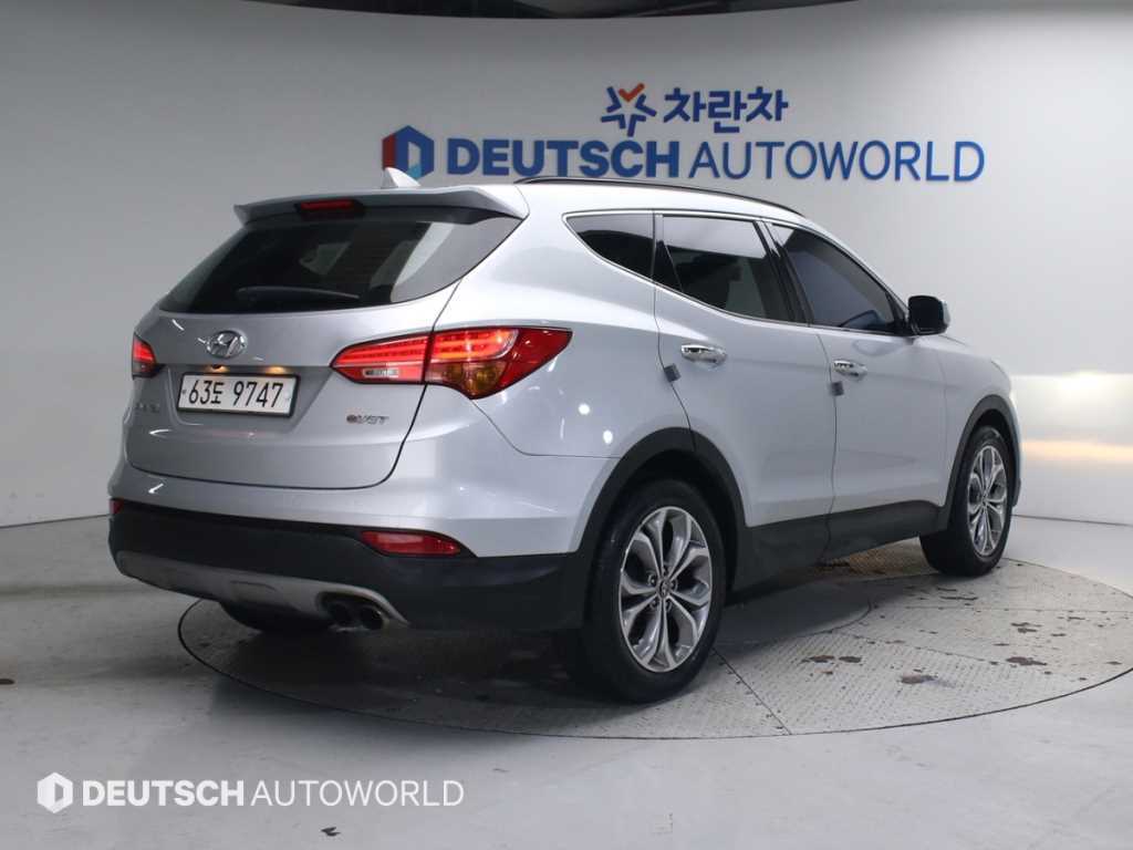 현대 싼타페 디젤 2WD 2.0 익스클루시브 사진 2/20