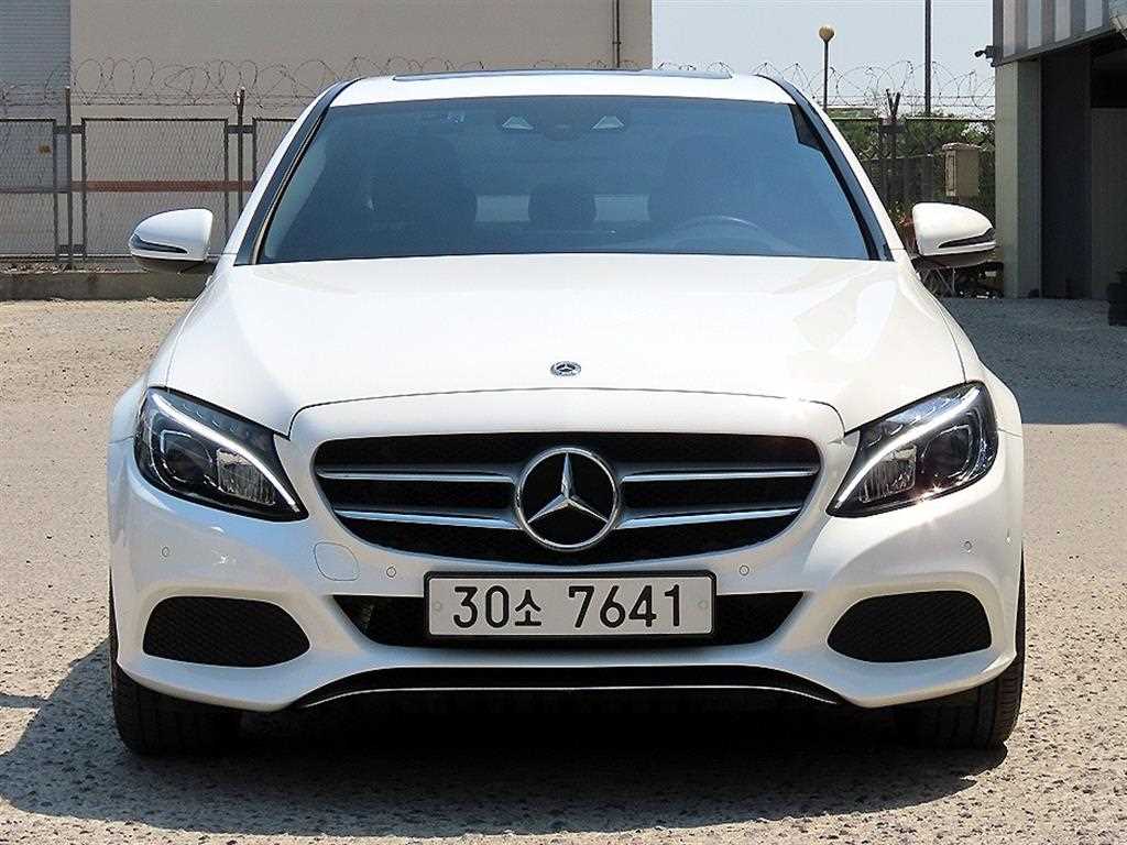 C클래스 W205 C200 아방가르드 2018년식