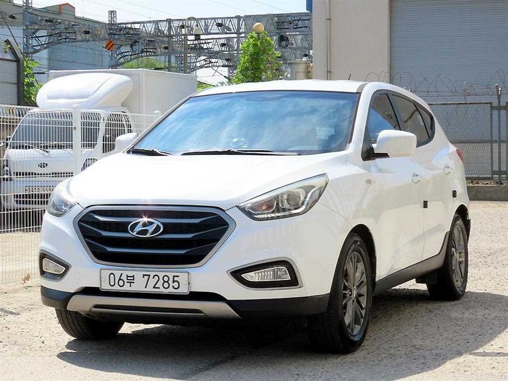 현대 투싼 디젤(E-VGT)4WD 스마트 사진 2/19
