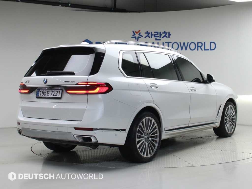 BMW X7 xDrive 40i 디자인 퓨어 엑셀런스 7인승 사진 2/20