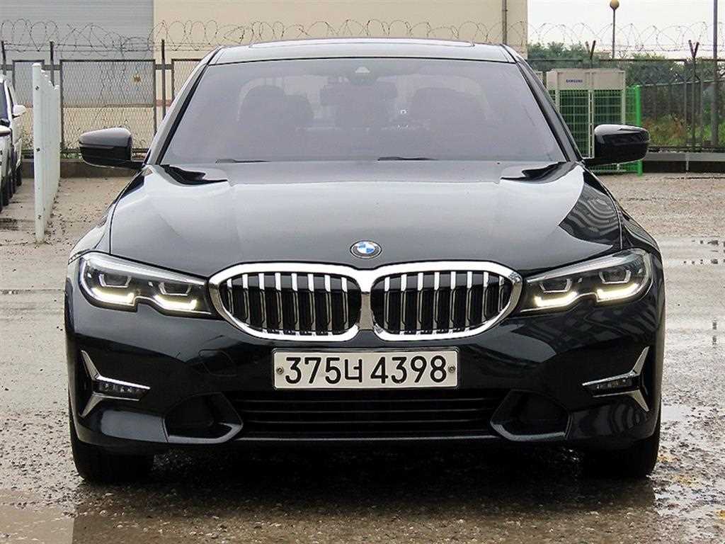 BMW 3시리즈 320d 럭셔리 사진