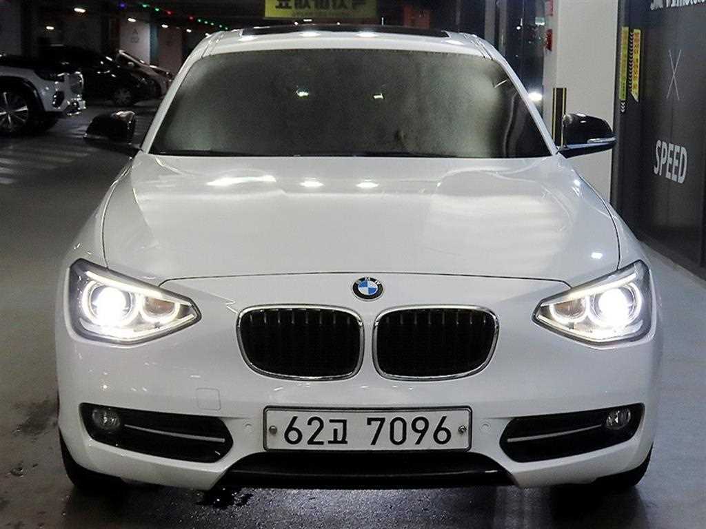BMW 1시리즈 118d 스포츠 사진 2/20