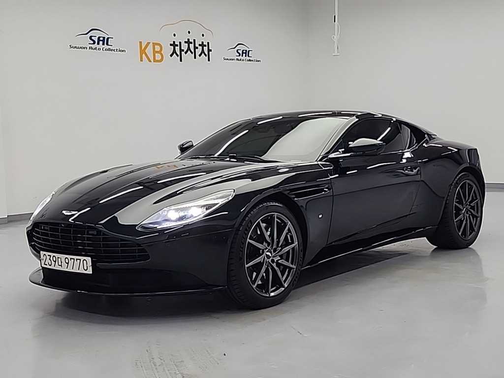 DB11 5.2 V12 쿠페 2017년식
