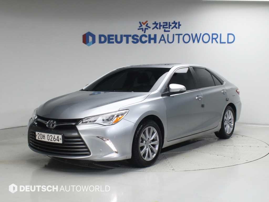 Toyota Camry 2.5 XLE
