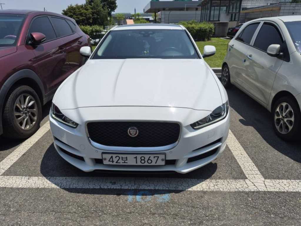 Jaguar XE 2.0D Prestige