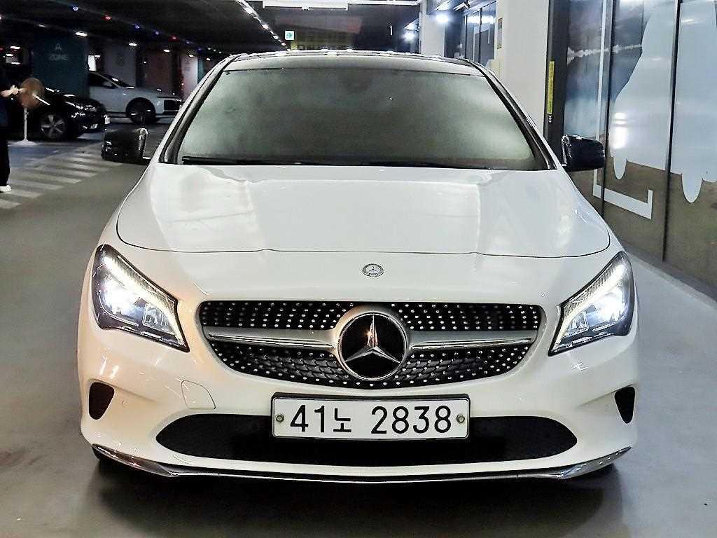 벤츠 CLA 클래스 CLA 250 4MATIC 사진 2/19