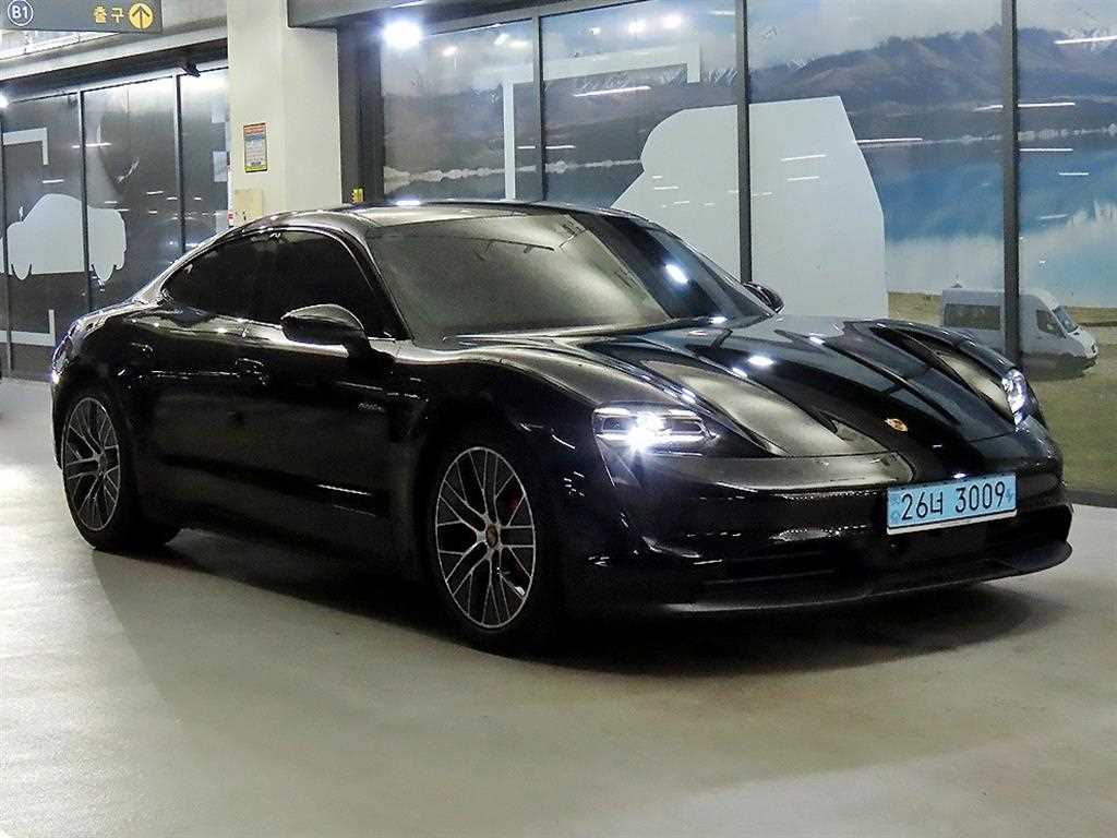 타이칸 4S 2022년식