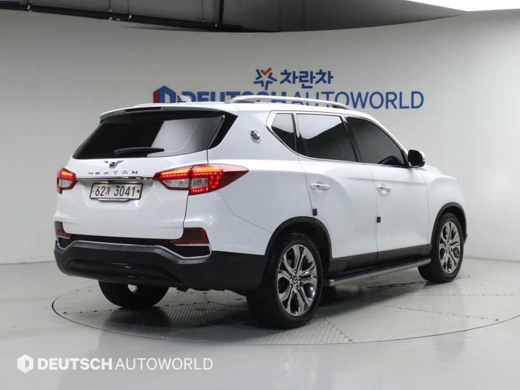 KGM 렉스턴 디젤 2.2 4WD 유라시아 에디션 사진 2/20