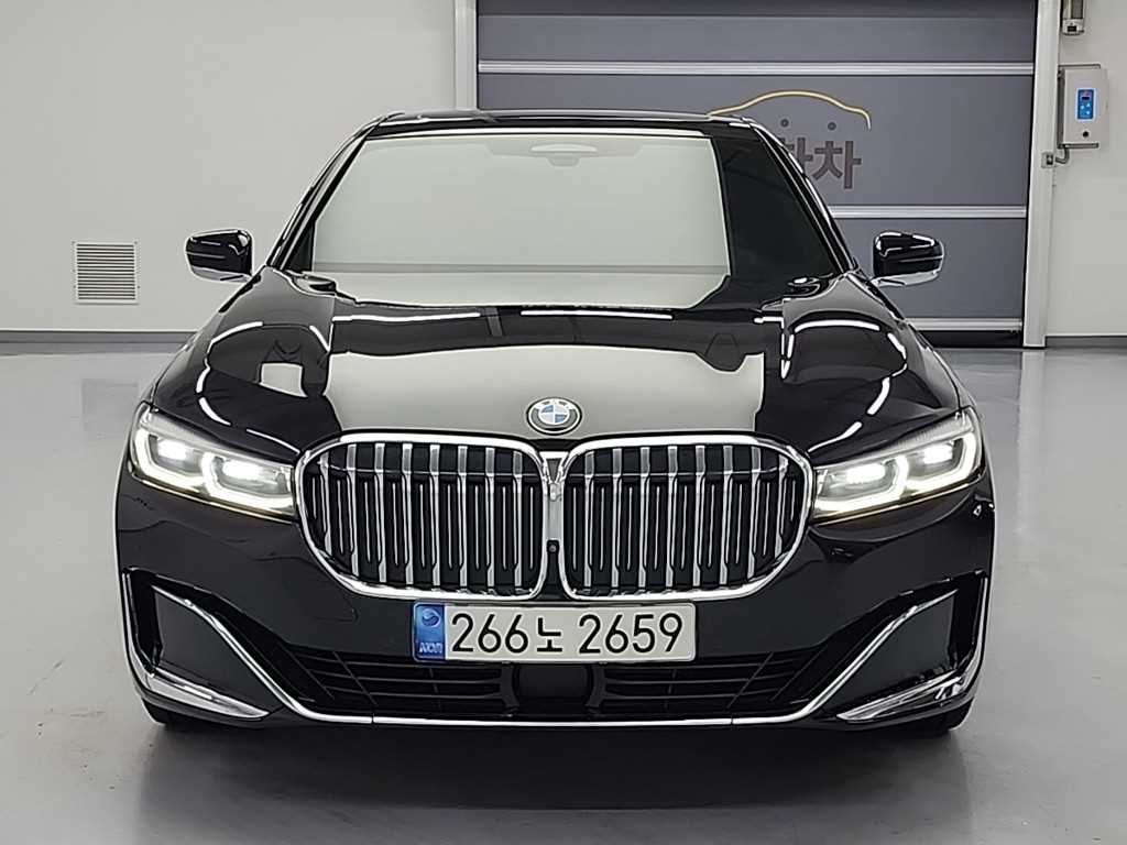 BMW 7시리즈 730d xDrive 디자인 퓨어 엑설런스 사진 2/20