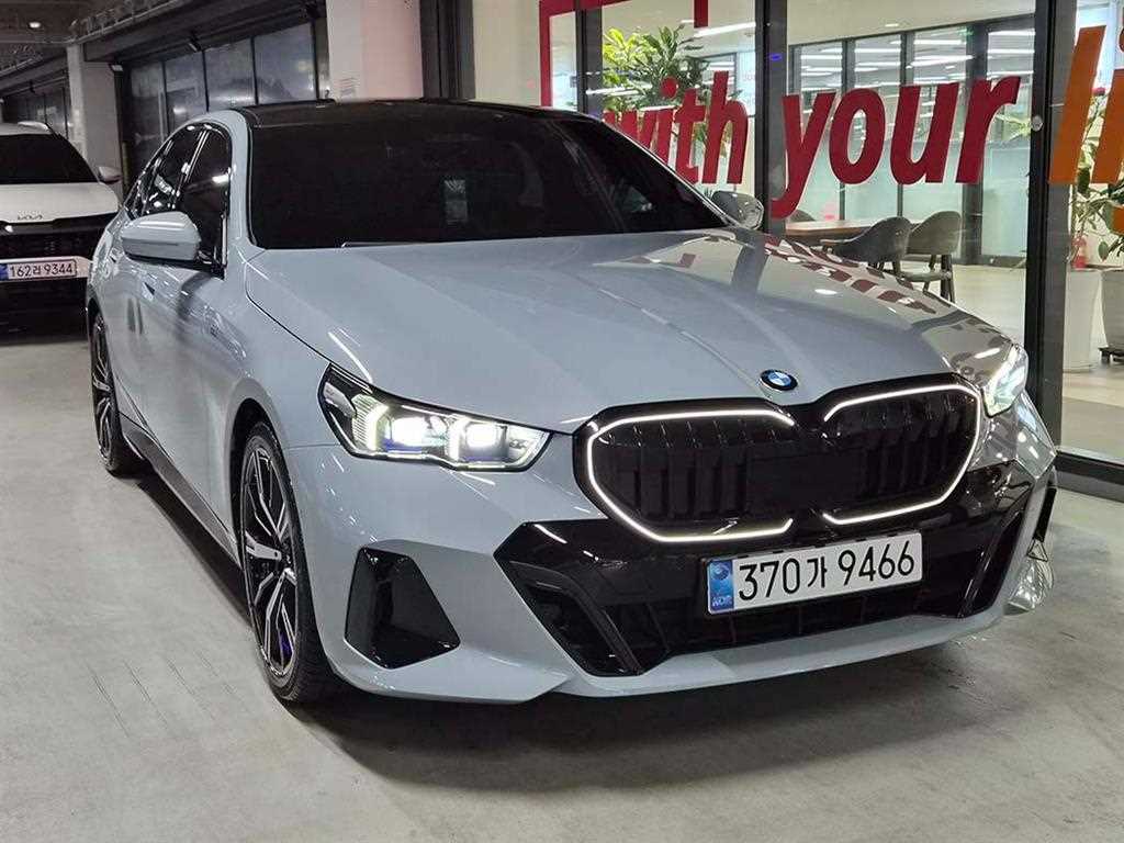 5시리즈 (G60) 530i xDrive M 스포츠 2025년식