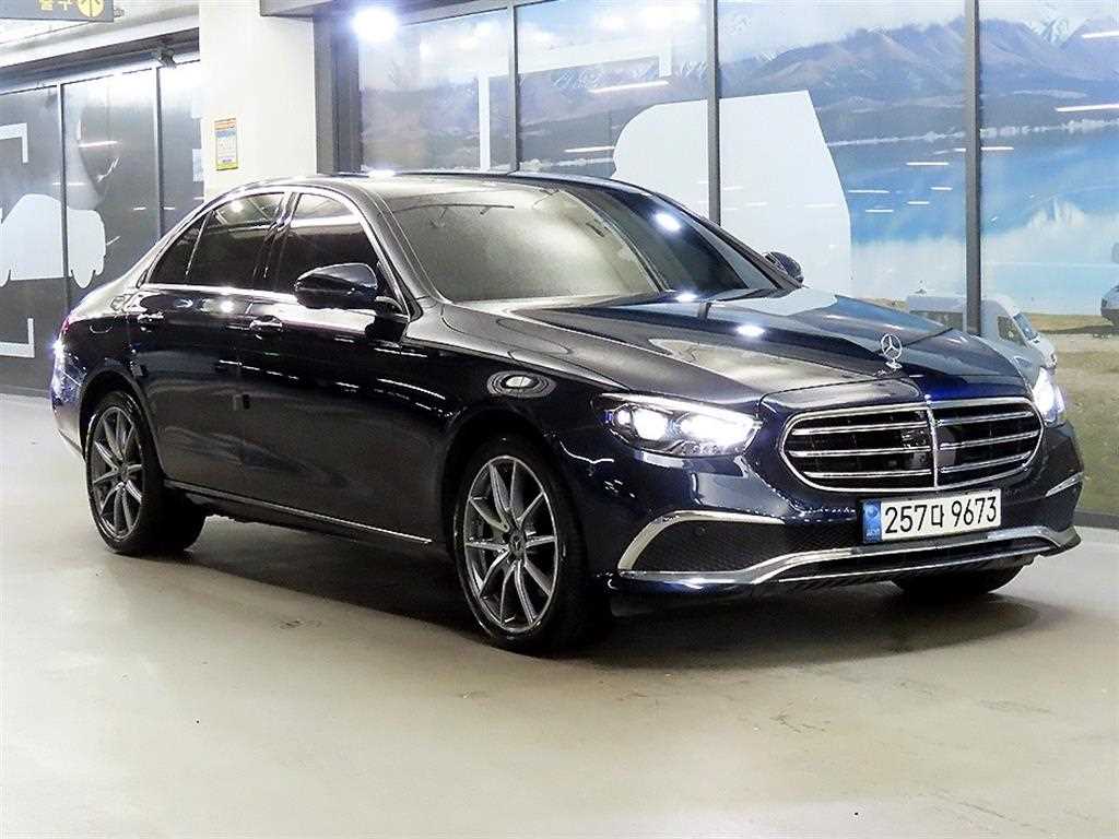 E-클래스 W213 E300e 4MATIC 익스클루시브 2022년식