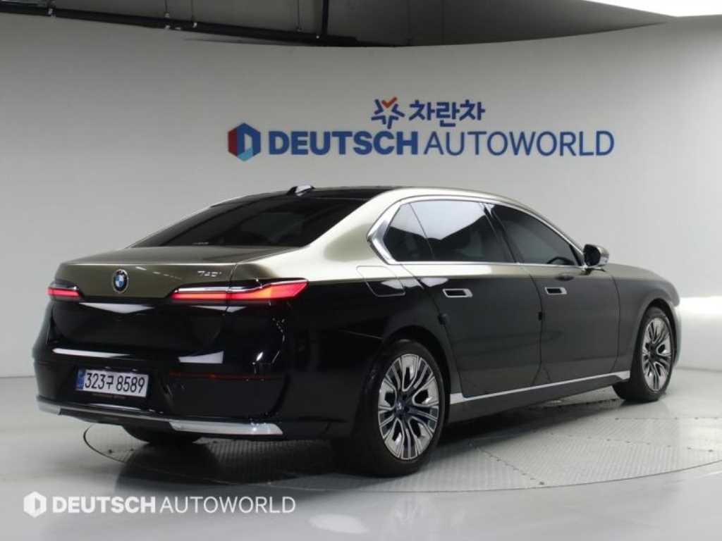 BMW 7시리즈 740i sDrive 디자인퓨어 엑셀런스 사진 2/20