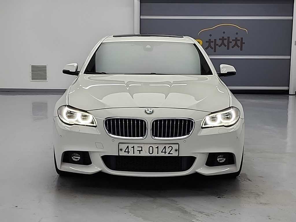 BMW 5시리즈 520d M 에어로다이나믹 사진 2/20