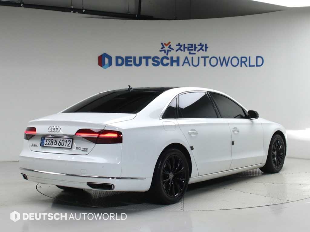 아우디 A8 50 TDI 콰트로 LWB 사진 2/20