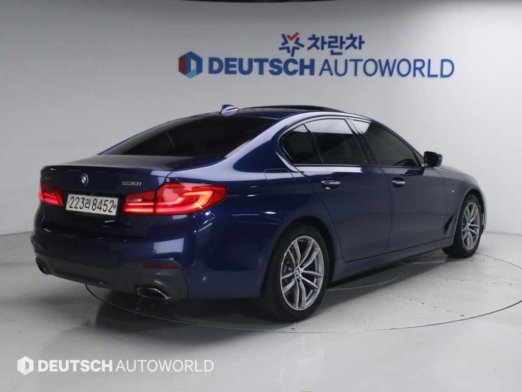 BMW 5시리즈 530i xDrive M 스포츠 플러스 사진 2/20