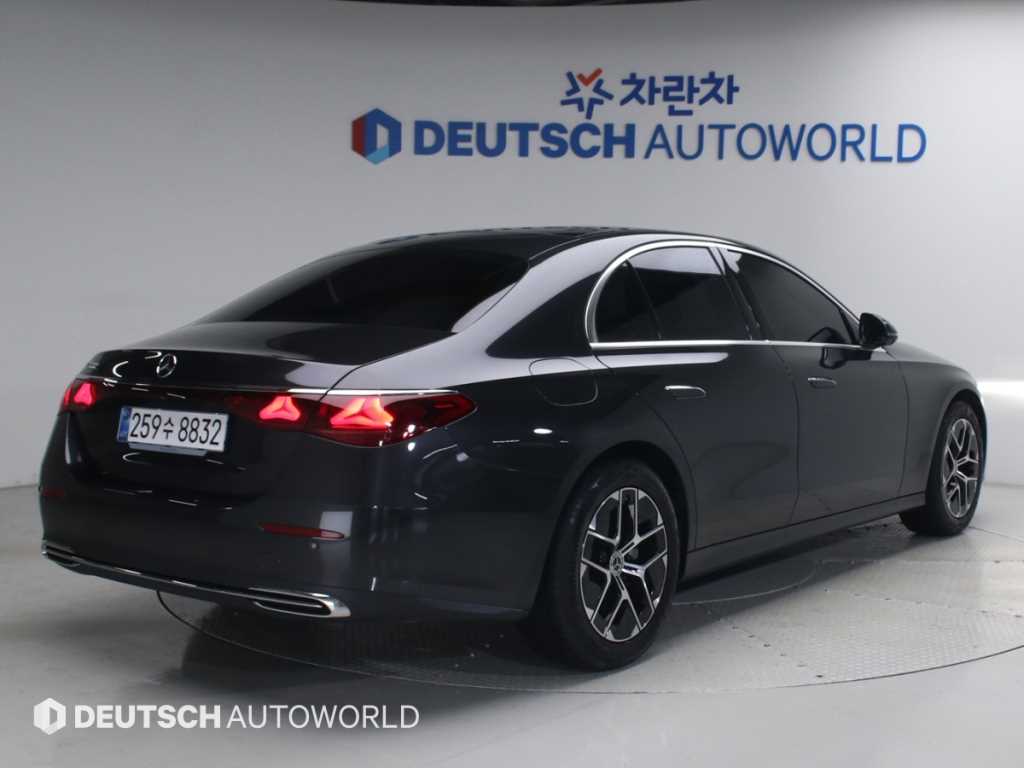 벤츠 E 클래스 E200 아방가르드 사진 2/20