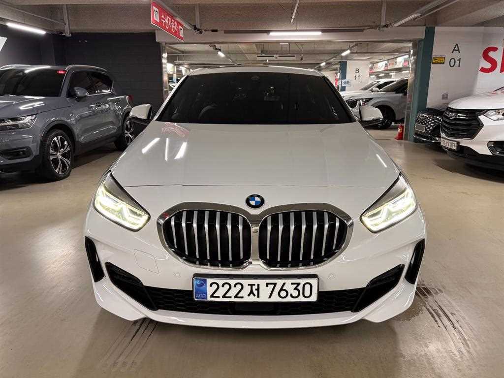 BMW 1시리즈 120i M 스포츠 사진