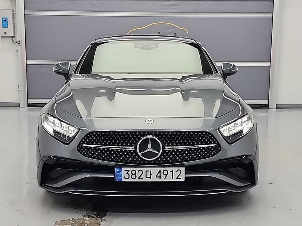 벤츠 CLS 클래스 CLS 300d 4MATIC 사진 2/18
