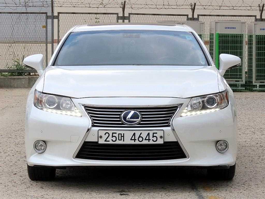 뉴ES300h 이그제큐티브 2013년식
