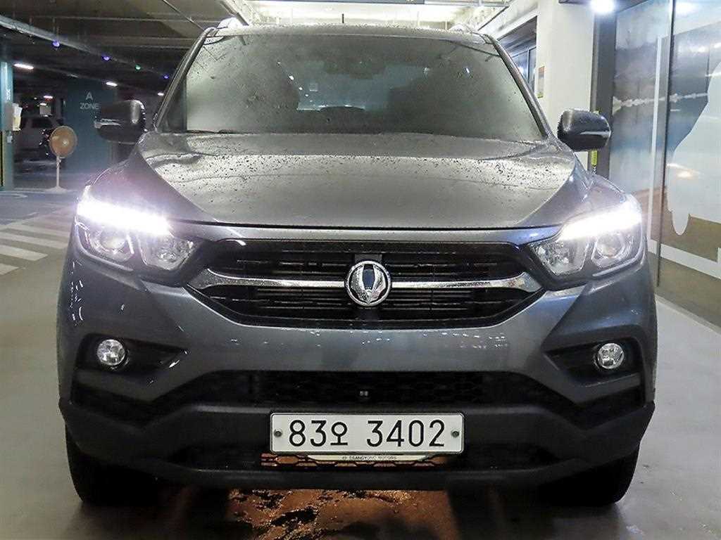 KGM 렉스턴 4WD 디젤 2.2 어드벤처 사진 2/19