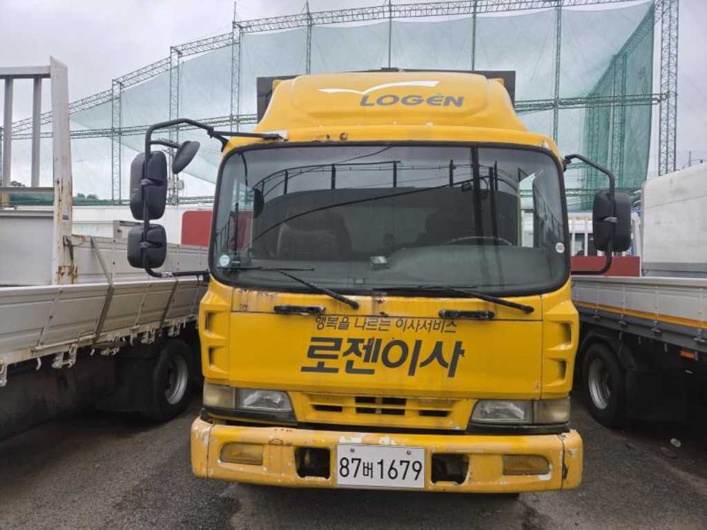 현대 메가트럭 표준탑 4.5톤 수동 - 중고 트럭 매물 이미지