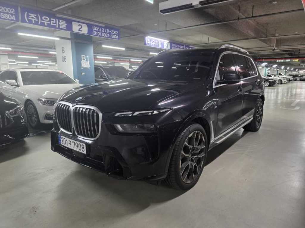 BMW X7 xDrive 40i M 스포츠 사진 2/11