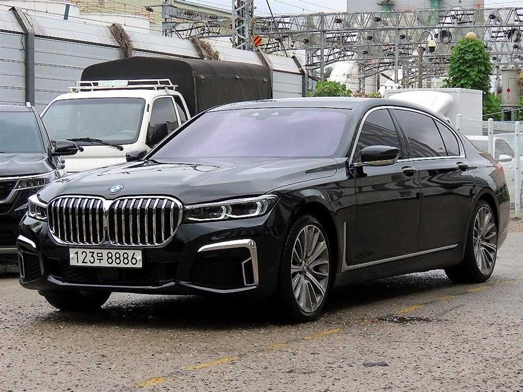 BMW 7시리즈 750i xDrive 사진