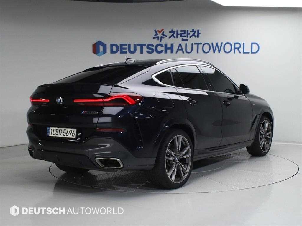 BMW X6 M50i 사진 2/20