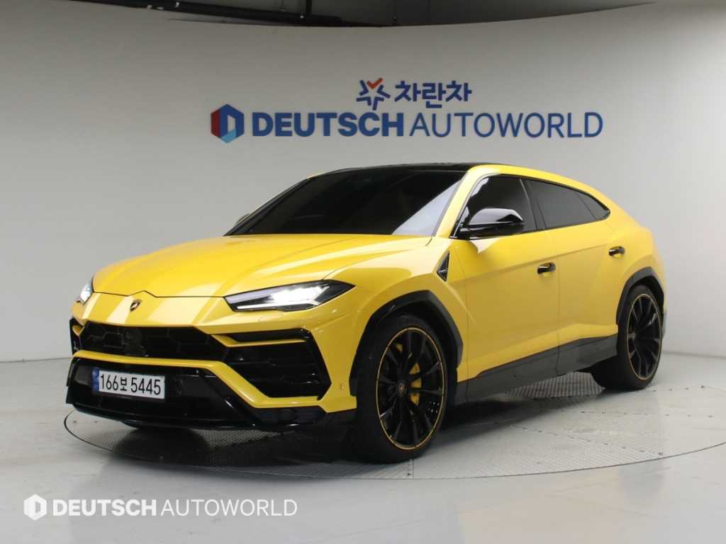 우루스 4.0 V8 2022년식
