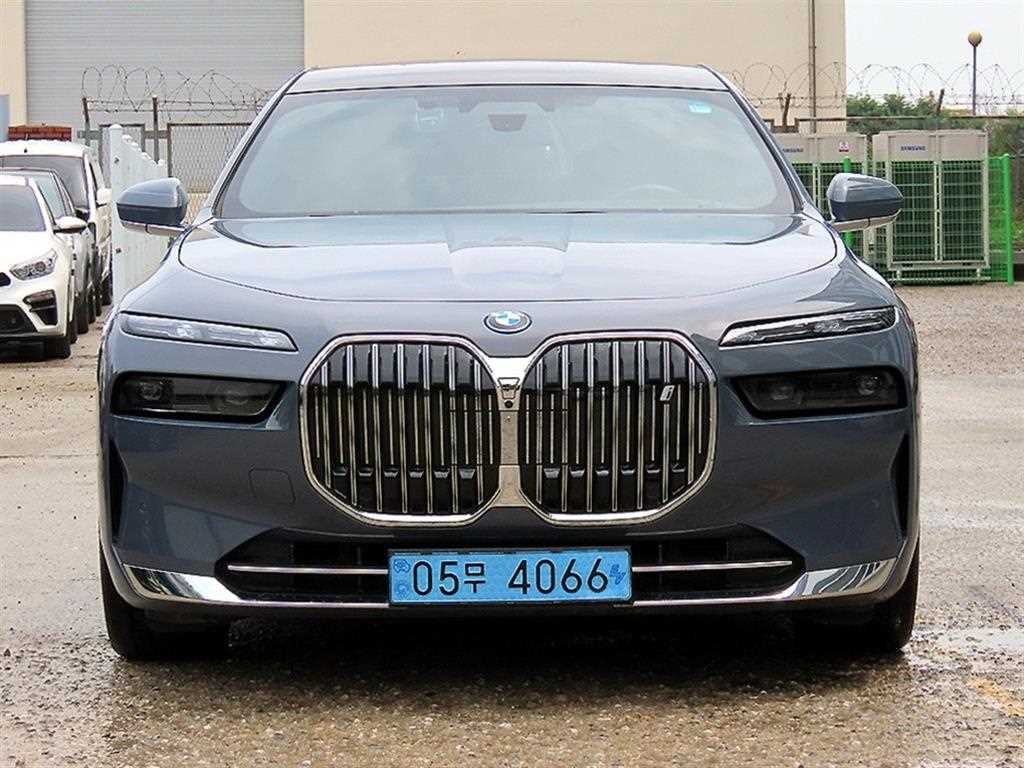BMW i7 xDrive 60 DPE 이그제큐티브 팩 2023년식