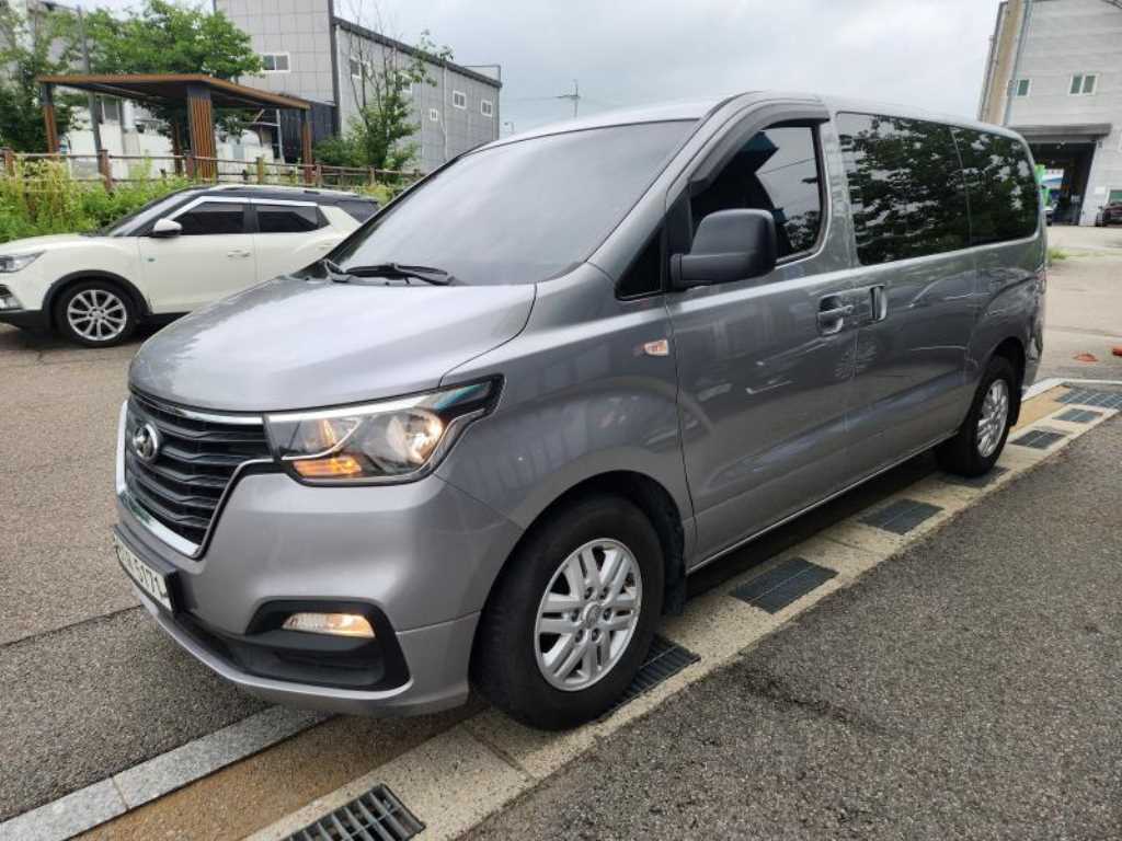 현대 스타렉스 2WD 밴 5인승 모던 사진 2/40