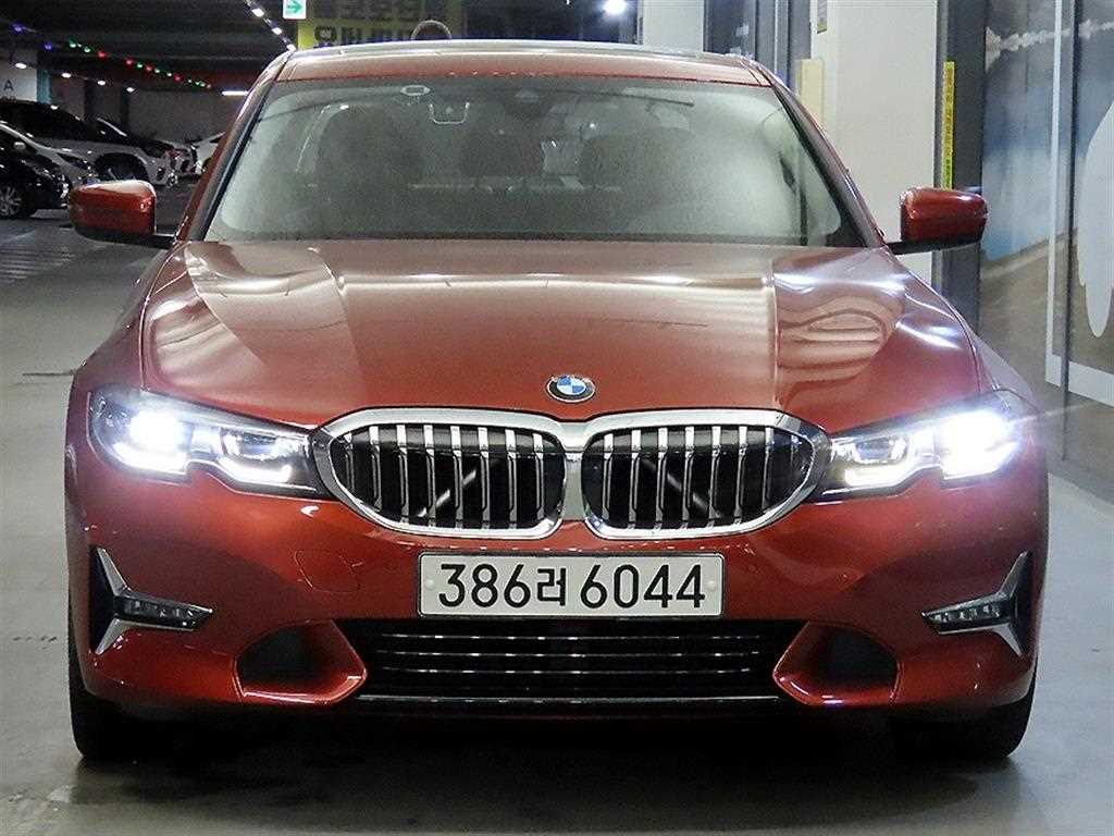 BMW 3시리즈 320i M 스포츠 사진 2/20