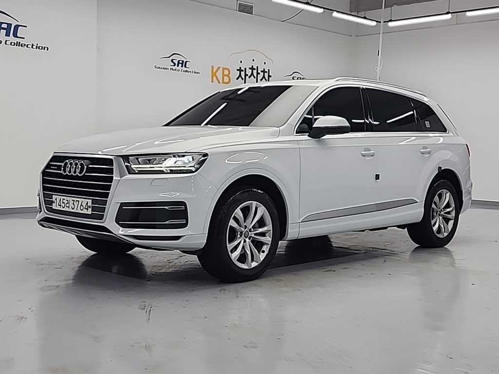 Q7 (4M) 45 TFSI 콰트로 2019년식
