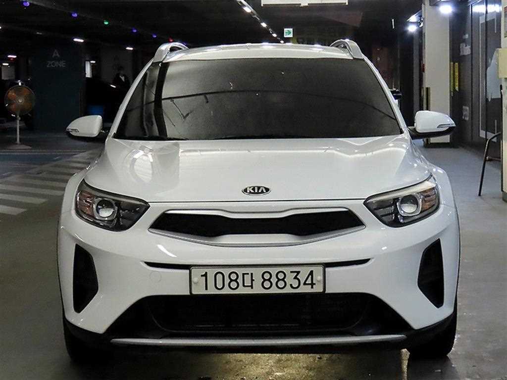 기아 스토닉 디젤 1.6 디럭스 사진 2/20