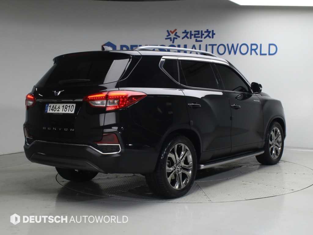 KGM 렉스턴 디젤 2.2 4WD 화이트 에디션 사진 2/20
