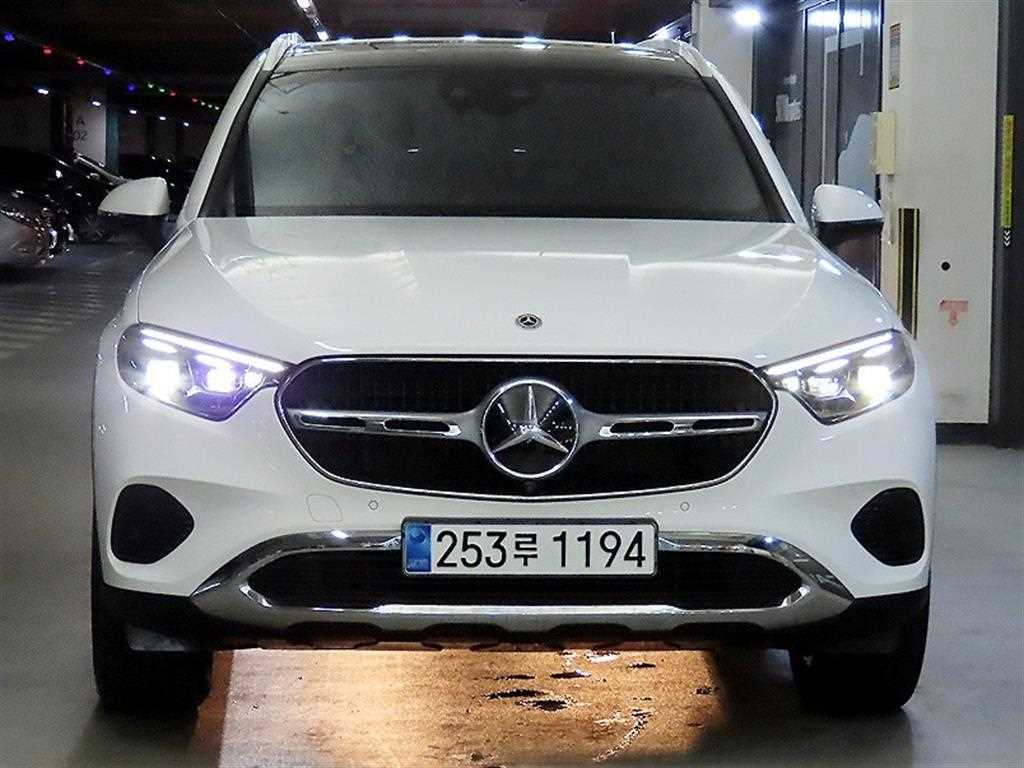 벤츠 GLC 클래스 GLC220 d 4MATIC 사진 2/20
