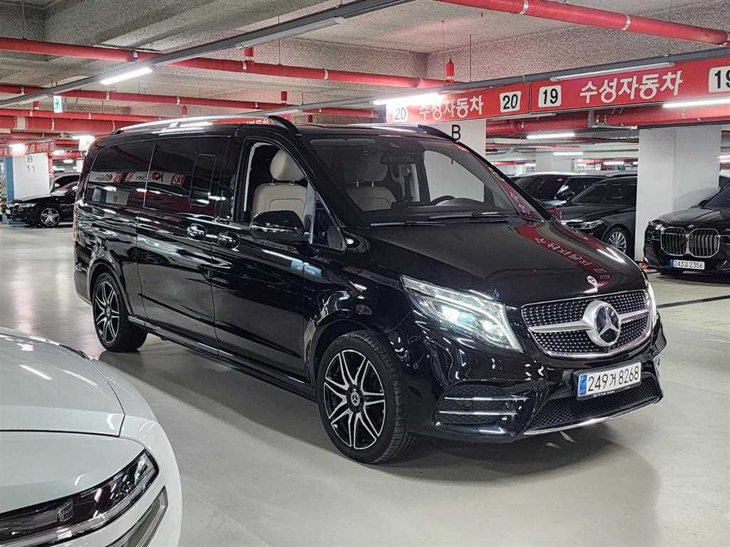 벤츠 V 클래스 V300 d 4MATIC 사진 2/20