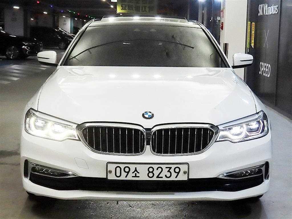 BMW 5시리즈 520d 럭셔리 스페셜 에디션 사진 2/20