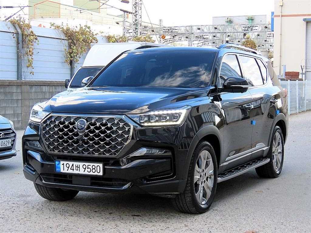 KGM 렉스턴 디젤 2.2 4WD 시그니처 사진 2/20