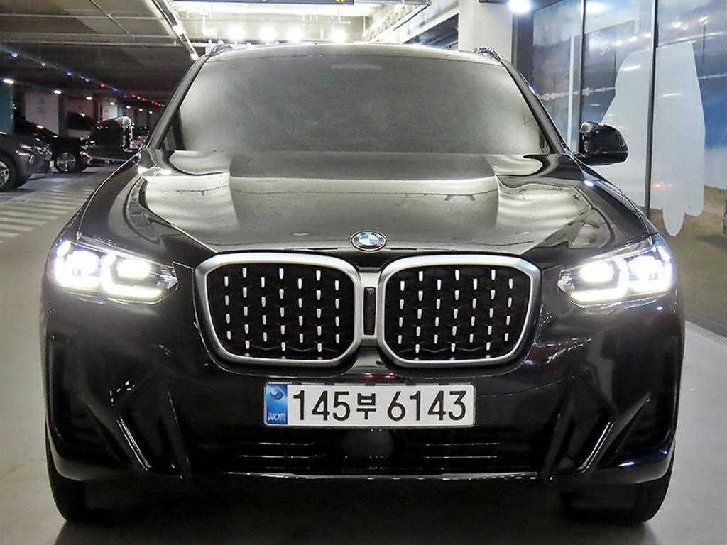 BMW X4 xDrive 20i xLine 사진 2/20