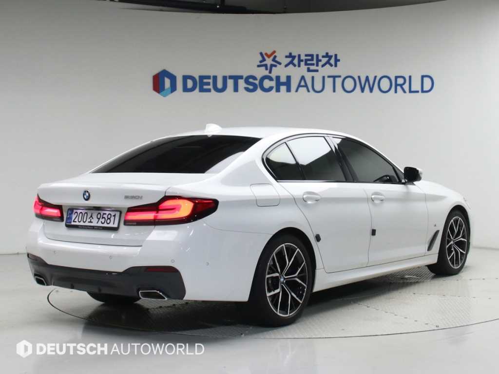 BMW 5시리즈 530i M 스포츠 사진 2/20