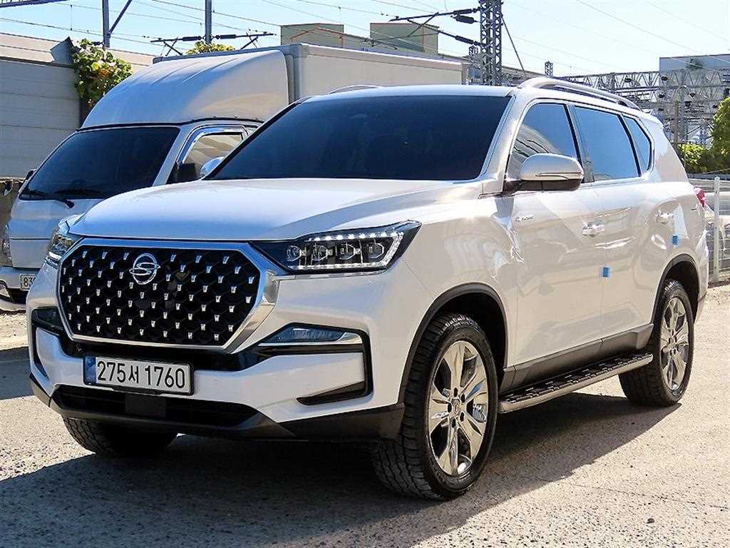 KGM 렉스턴 디젤 2.2 4WD 럭셔리 사진 2/20