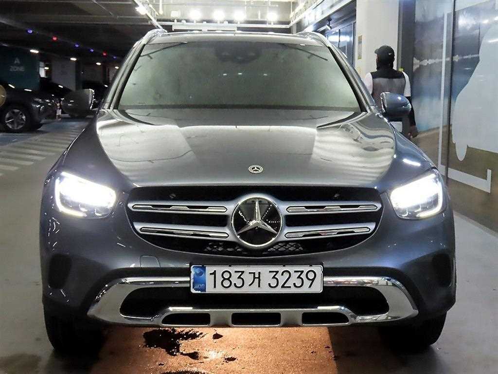 벤츠 GLC 클래스 GLC 300 e 4MATIC 사진 2/20